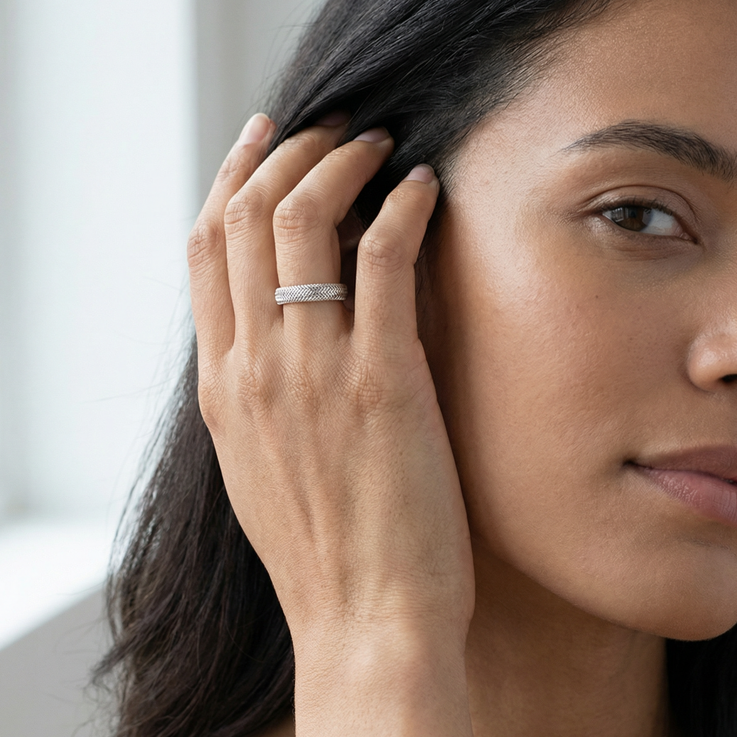 14K White Gold Mesh Stretch Ring